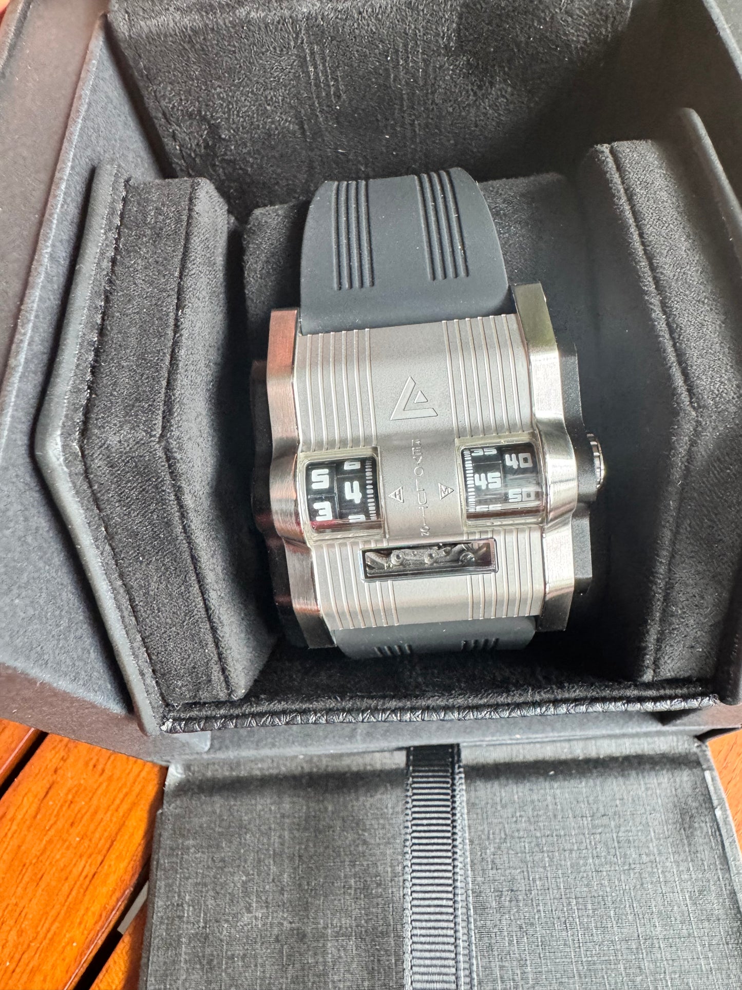 Brand New Angles Revolution H Steel Shadow