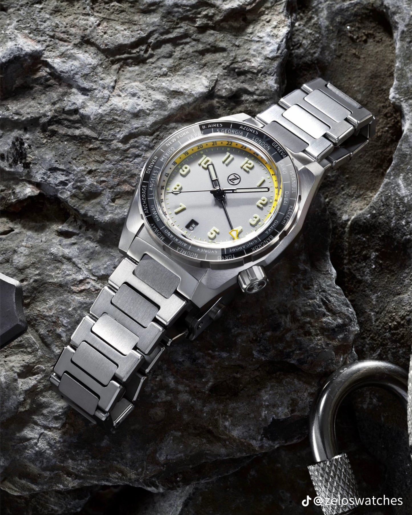 Zelos Thresher Worldtimer-Chalk