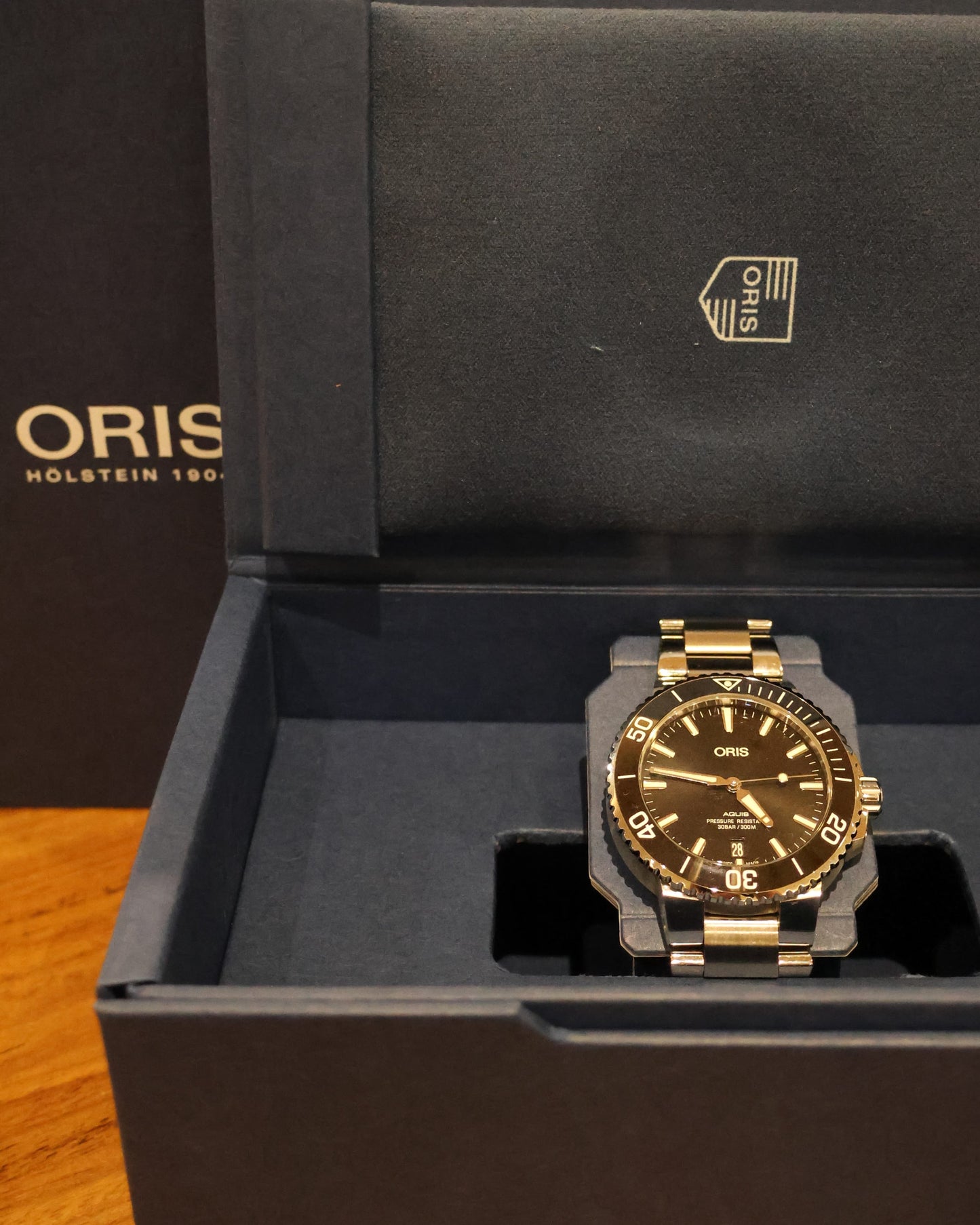 Preloved Oris aquis 39.5 black dial